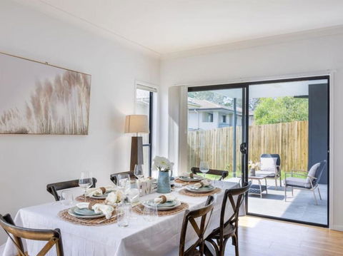 Cute 4BR Family Home In Calamvale - Accommodation BNB 3