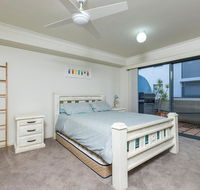 3 'Peninsula Waters' 2-4 Soldiers Point Rd - Beautiful Air Conditioned Unit with Pool Lift  WIFI - Accommodation BNB