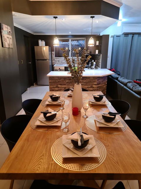 3 BEDROOM CITY ESCAPE - CHAMPAGNE STAYS Darwin - Accommodation BNB 2