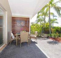 356 ' Oaks Pacific Blue' 265 Sandy Point Rd - Air conditioned direct pool access and suited for disability - Accommodation BNB