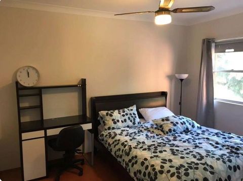 3BR Quiet+face To Big Park Near Parramatta Station - Accommodation BNB 0