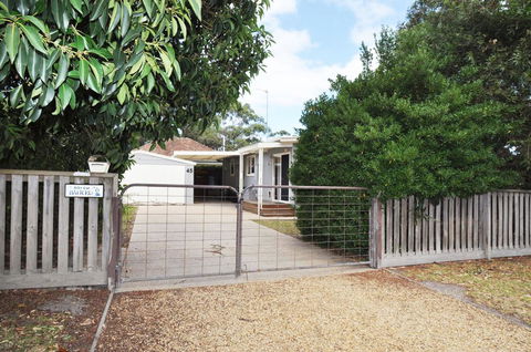 45 HALFORD - PET FRIENDLY - Accommodation BNB 0