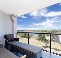 5 'The Outlook' 4 Ocean Parade - overlooking Boat Harbour beach and ducted air conditioning - Accommodation BNB