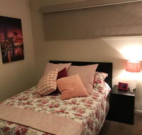 5 Star Room with own Bathroom - Singles Couples Families or Executives - Accommodation BNB