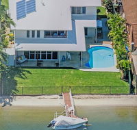 5 Star Water Front Luxury Rooms Ava Gold Coast - Accommodation BNB