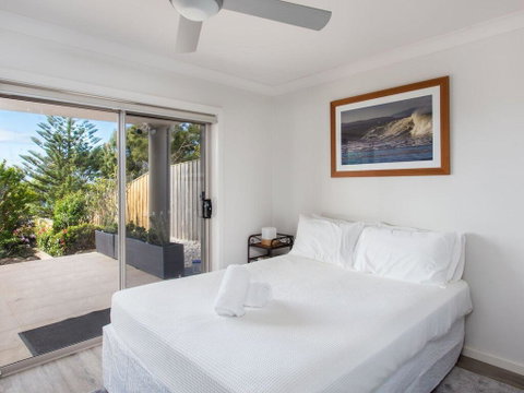 56 Becker Road - Accommodation BNB 1