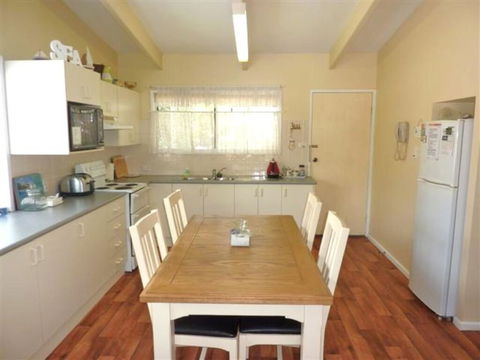 6 Normandy St - Charm At The Inlet - Accommodation BNB 3