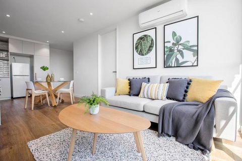 61, Boutique One-bedroom, Boxhill Central, Mall - Accommodation BNB 0