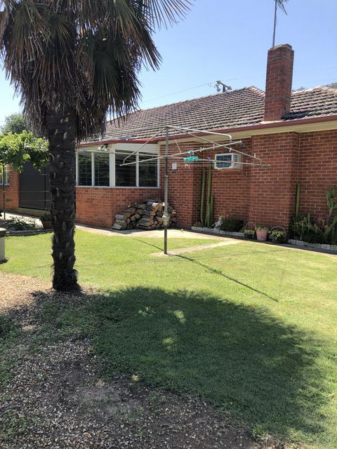 725 Myrtleford-Yackandandah Road - Accommodation BNB 0