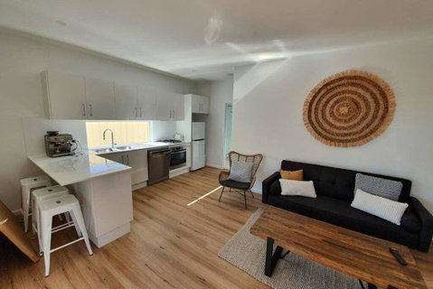 A Beach Getaway - Accommodation BNB 2