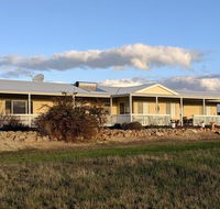 A Better Life Animal Sanctuary FarmStay - Private Two-Bedrooms Lounge Room  Bathroom  Toilet Shared Kitchen - Accommodation BNB