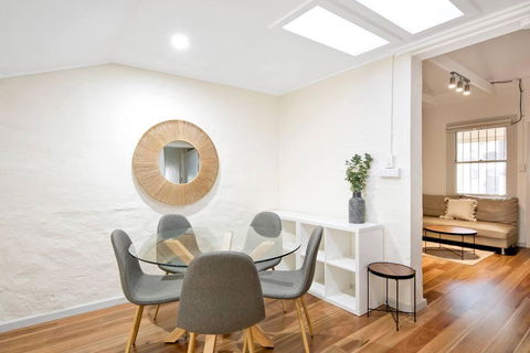 A Quaint Darlinghurst Cottage - Accommodation BNB 1