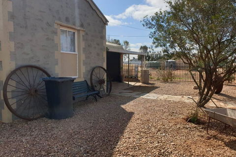 A Real Bush Retreat. Kangas, Emus & Starry Skies. - Accommodation BNB 3