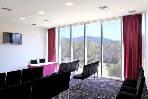 Absolute Beachfront Opal Cove Resort - Accommodation BNB 3