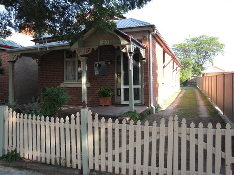 Acacia Cottage On Peel, Bathurst - Accommodation BNB 2