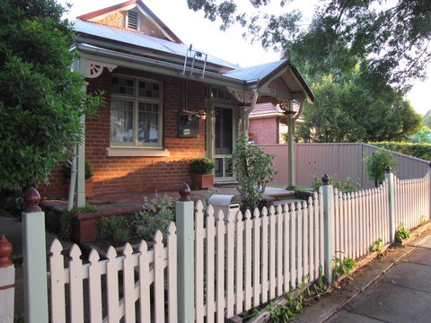 Acacia Cottage On Peel, Bathurst - Accommodation BNB 1