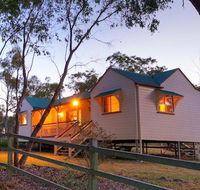 Accommodation Creek Cottages  Sundown View Suites - Accommodation BNB