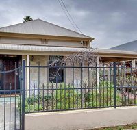 Adelaide close CBD Large Private Studio Apartment in St Peters - Accommodation BNB