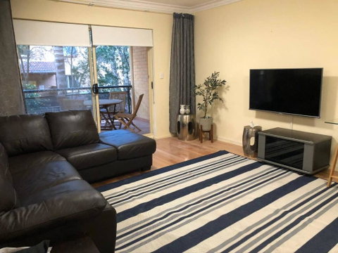 Escape To Strathfield For 8 Guests - Accommodation BNB 0