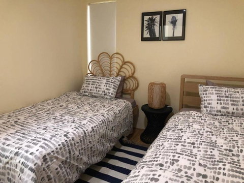 Escape To Strathfield For 8 Guests - Accommodation BNB 2