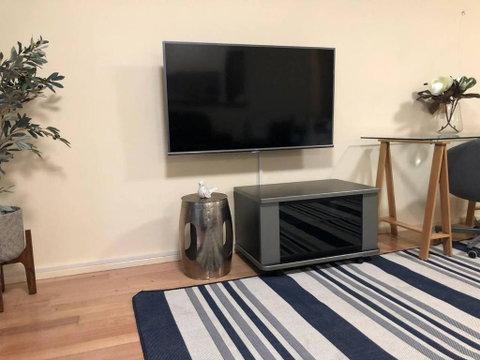 Escape To Strathfield For 8 Guests - Accommodation BNB 3