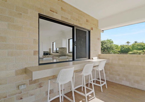 ESCAPE WITH A VIEW - Accommodation BNB 4