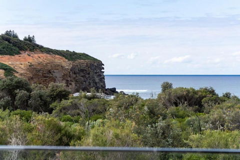 Exquisite Beachside Mansion - Accommodation BNB 2