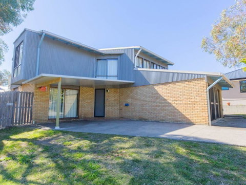 Fingal Snow Vinces Place 108 Gippsland Street - Accommodation BNB 0
