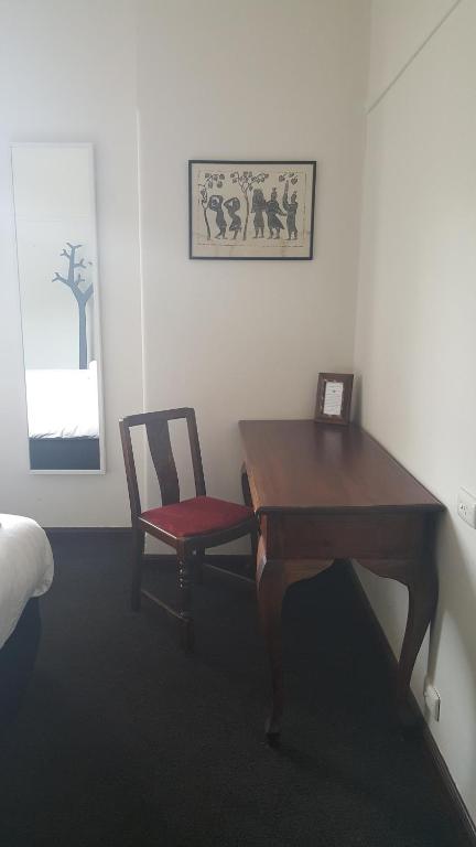 Fish Creek Hotel - Accommodation BNB 2