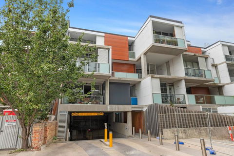 Fitzroy North 1-Bed With Balcony By Edinburgh Park - Accommodation BNB 4