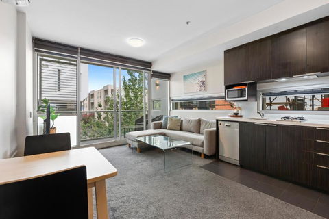 Fitzroy North 1-Bed With Balcony By Edinburgh Park - Accommodation BNB 2