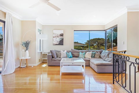 Fun In The Sun Pool Bliss & Ocean Views - Accommodation BNB 2