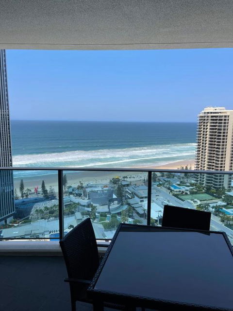 H Luxury Apartment At Surfers Paradise High Floor - Accommodation BNB 3