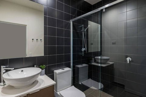 H6B - Round About Bulimba - Accommodation BNB 4