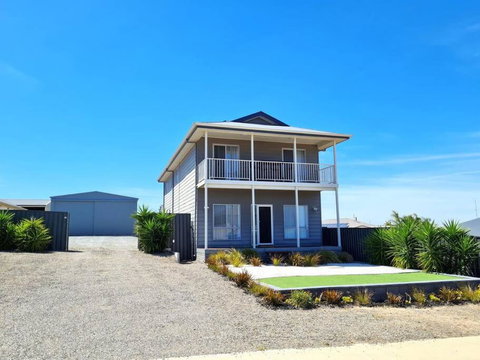Hamilton House - Accommodation BNB 0