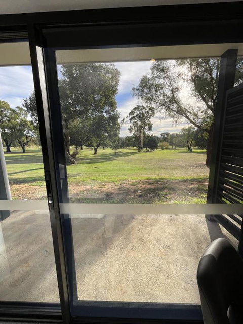 Harden Country Club Motel - Accommodation BNB 2