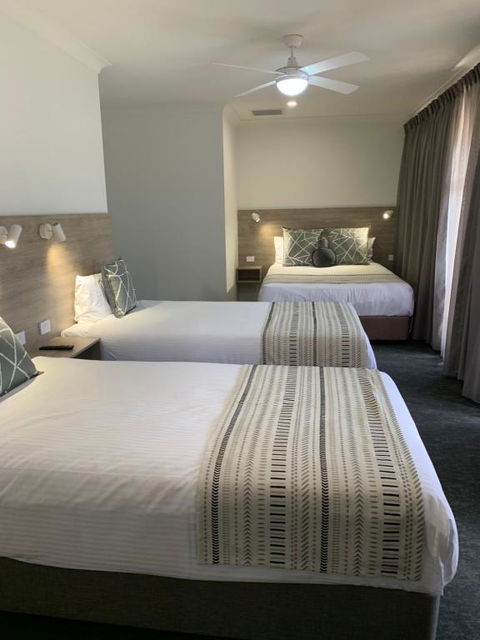 Hamilton Henry Parkes Motor Inn - Accommodation BNB 3