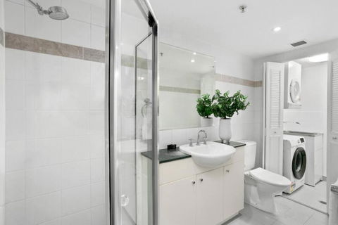 HELP1 - Chatswood Charm Central Apartment Near Station - Accommodation BNB 3