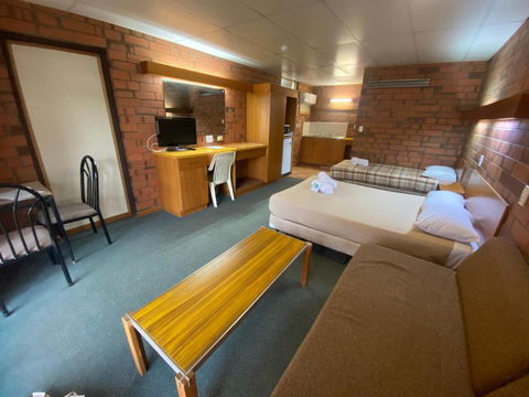 Hawker Hotel Motel - Accommodation BNB 3