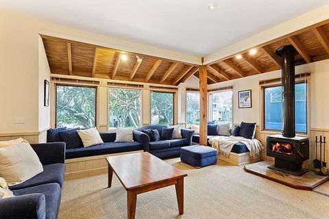 HAY SHED Chalet, Alpine-getaways - Accommodation BNB 2