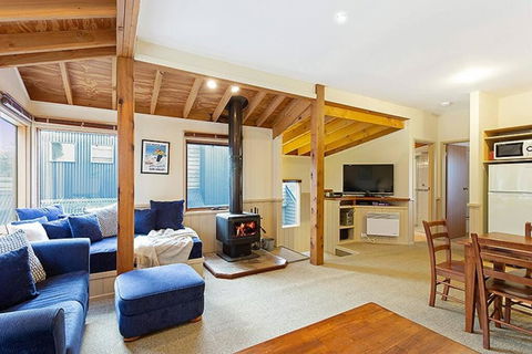 HAY SHED Chalet, Alpine-getaways - Accommodation BNB 3