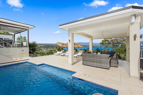 HEATed Pool, Lake & Beach, Luxury 5 B/R House - Accommodation BNB 0