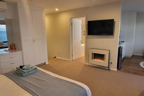 Heathcliff. Stunning Ocean Views! - Accommodation BNB 2