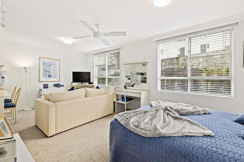 HENRY12 Self- Catering - Accommodation BNB 2