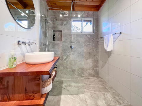 HEXAGON BEACH HOUSE Binalong Bay Of Fires Views - Accommodation BNB 0