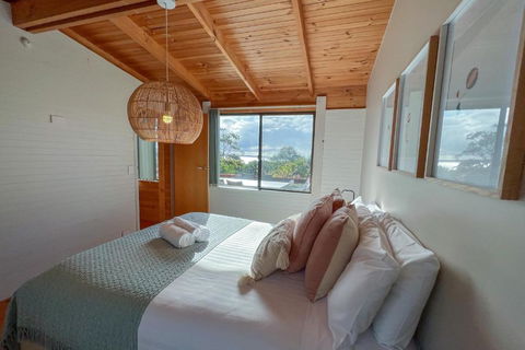 HEXAGON BEACH HOUSE Binalong Bay Of Fires Views - Accommodation BNB 2