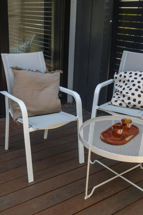 Hidden Gem In McKinnon Apartment By Ready Set Host - Accommodation BNB 3