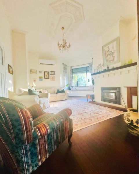 Hilltop Cottage - Accommodation BNB 0