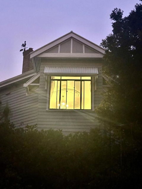 Hilltop Cottage - Accommodation BNB 3