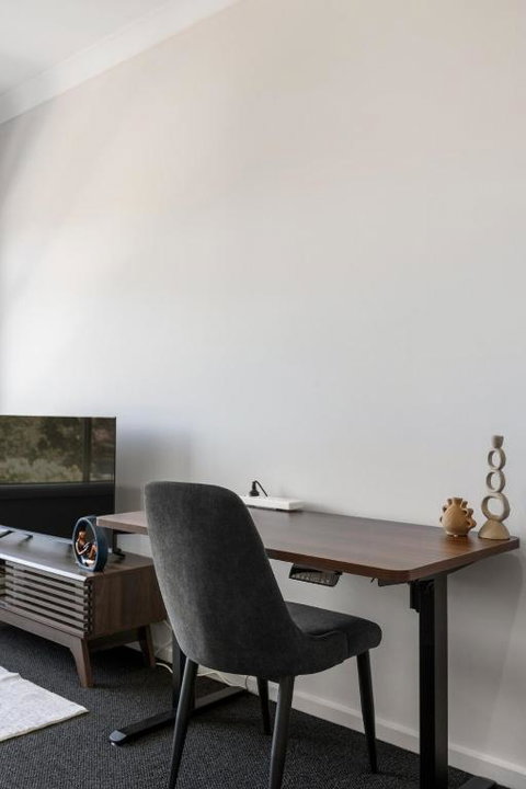 Home Abroad - 3BR With Dedicated Workspace - Accommodation BNB 2